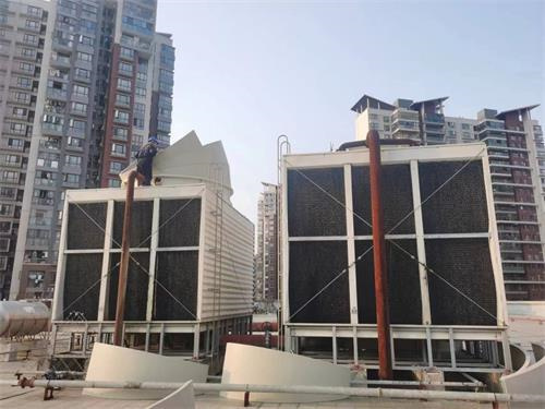 冷卻塔落水噪聲大的原因(冷卻塔滴水聲擾民預(yù)防治理措施),冷卻塔噪聲源